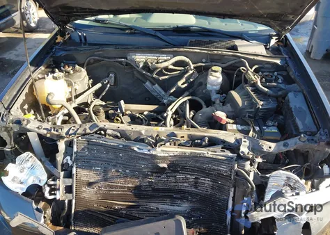 2011 Ford Escape Xlt z USA, uszkodzony, nr VIN 1FMCU9D76BKA93901